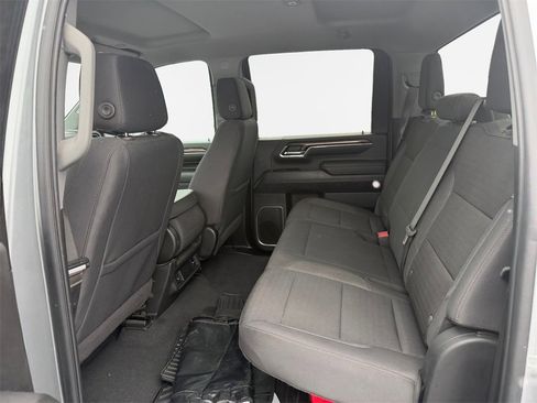 Used 2024 Chevrolet Silverado 2500 LT image 24