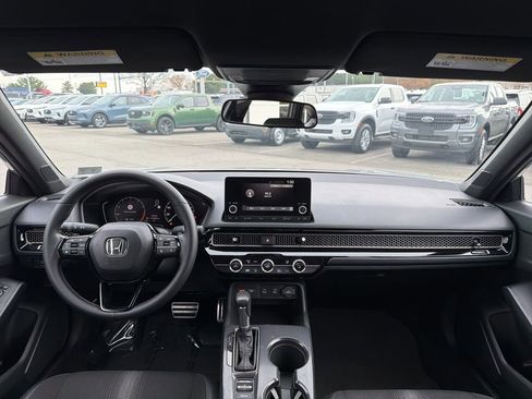 Used 2025 Honda Civic Sport image 23