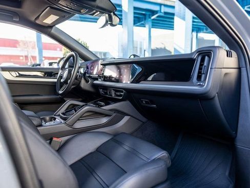 Certified 2026 Porsche Cayenne Coupe image 50