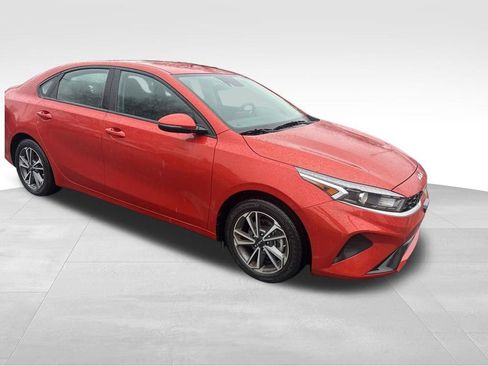 Certified 2023 Kia Forte LXS w/ LXS Technology Package image 13