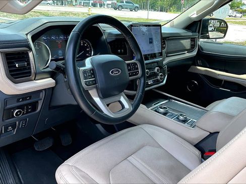 Used 2024 Ford Expedition Max Limited AWD/4WD image 27