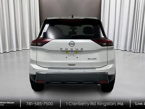 Used 2024 Nissan Rogue SL w/ SL Premium Package AWD/4WD image 6