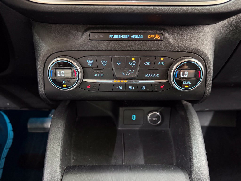 Used 2020 Ford Escape Titanium AWD/4WD image 27