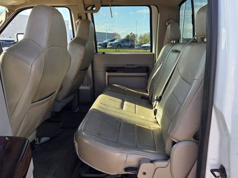 Used 2010 Ford F350 Lariat image 6