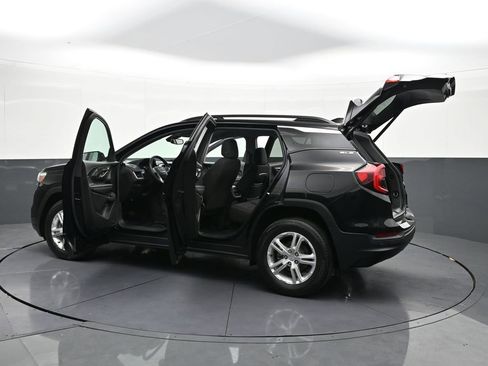 Certified 2023 GMC Terrain SLE w/ Driver Convenience Package AWD/4WD image 39