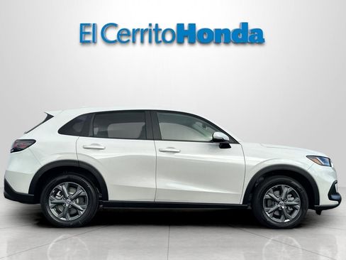 New 2026 Honda HR-V LX image 2