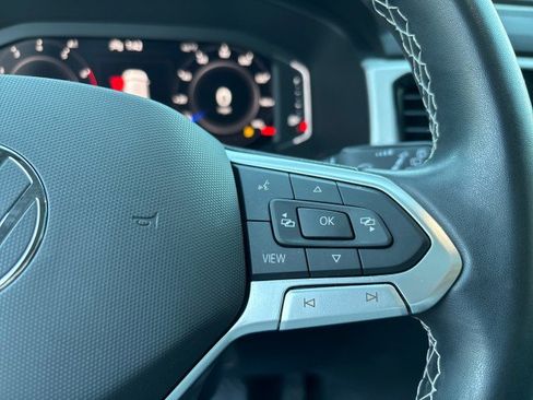 Used 2022 Volkswagen Atlas SE w/ Panoramic Sunroof Package image 17