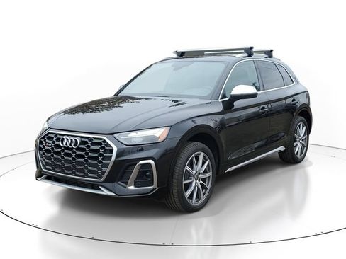 Used 2022 Audi SQ5 Premium w/ Convenience Package AWD/4WD image 2