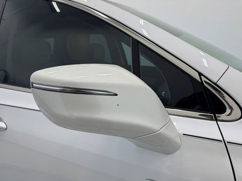 Used 2024 Buick Enclave Essence w/ Sound and Sites Package image 38