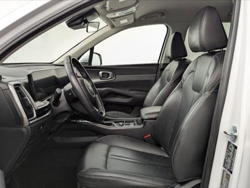 Used 2024 Kia Sorento S FWD image 14