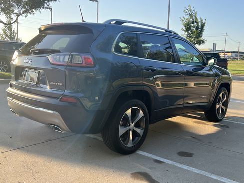 Used 2020 Jeep Cherokee Limited AWD/4WD image 9