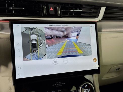 Used 2025 Jaguar F-PACE R-Dynamic S image 17