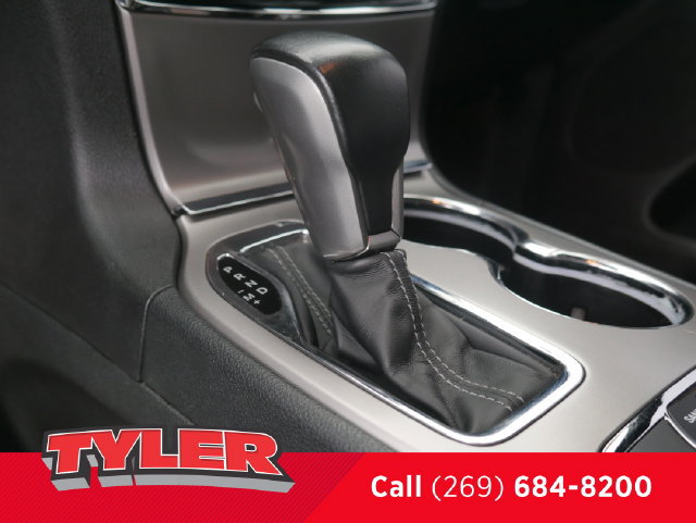 Used 2019 Jeep Grand Cherokee Overland AWD/4WD image 34