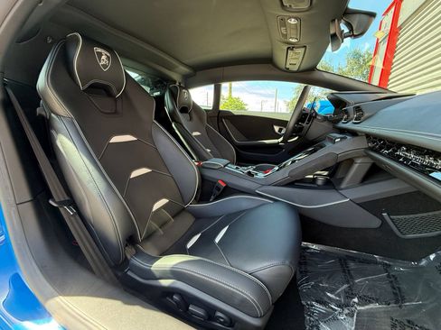 Used 2021 Lamborghini Huracan EVO RWD image 47