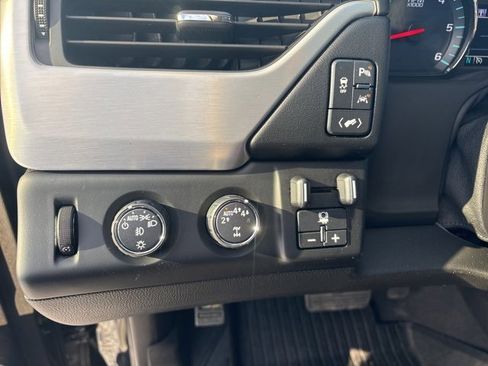 Used 2019 GMC Yukon SLT w/ Premium Edition image 10