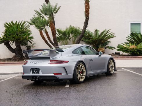 Used 2018 Porsche 911 GT3 image 10