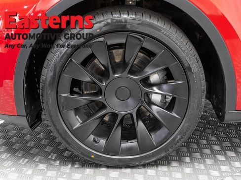 Used 2023 Tesla Model Y Long Range AWD/4WD image 29