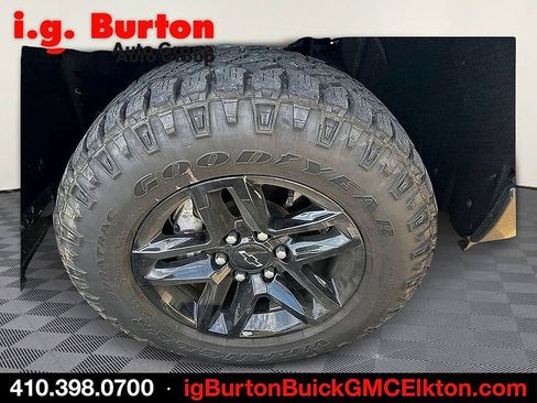 Used 2023 Chevrolet Silverado 1500 LT Trail Boss w/ LT Trail Boss Premium Package AWD/4WD image 7