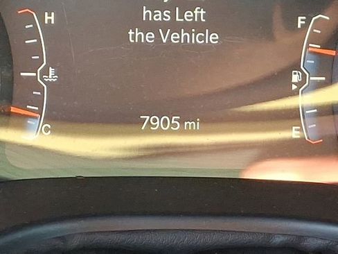 Used 2024 Jeep Compass Trailhawk w/ Trailhawk Convenience Group image 20