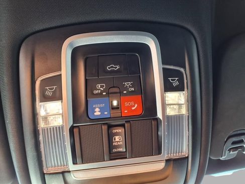 Used 2024 RAM 1500 Limited image 16