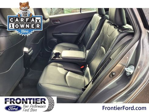 Used 2019 Toyota Prius Prime Advanced image 11