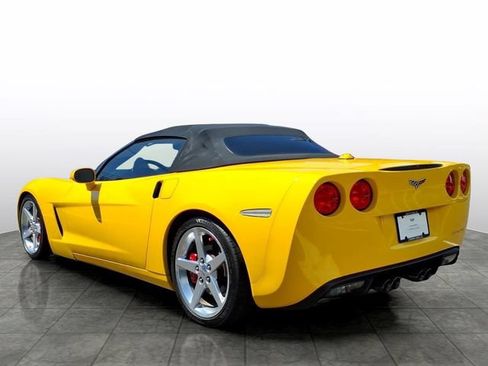 Used 2005 Chevrolet Corvette Convertible w/ Preferred Equipment Group RWD image 4