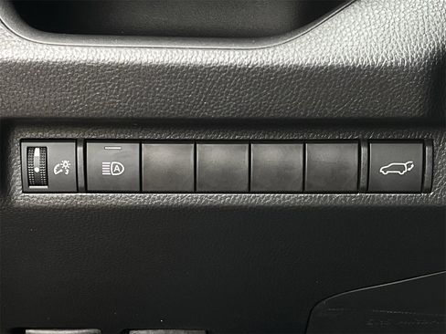 Used 2024 Toyota RAV4 XLE Premium image 20