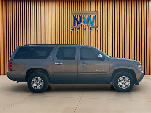 Used 2012 Chevrolet Suburban LT AWD/4WD image 20