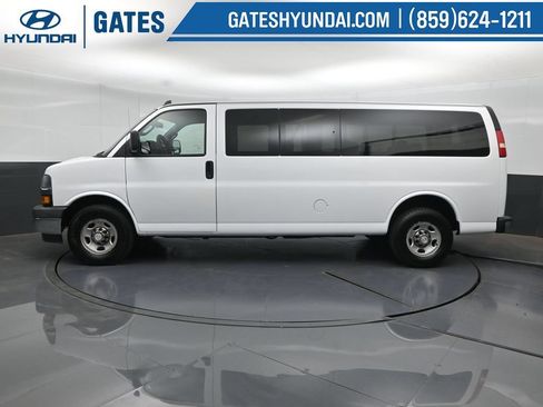 Used 2019 Chevrolet Express 3500 LT w/ LT Preferred Equipment Group RWD image 7