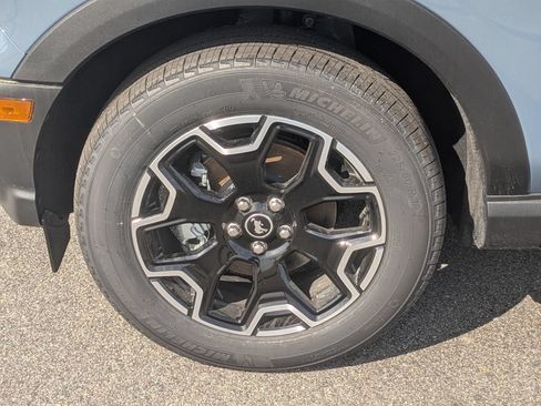 New 2025 Ford Bronco Sport Outer Banks w/ Outer Banks Tech Package+ AWD/4WD image 10