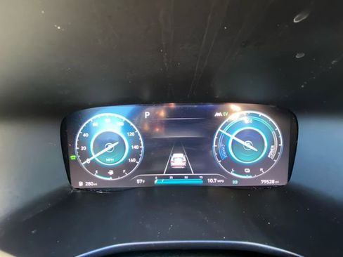 Used 2021 Hyundai Santa Fe Blue image 21