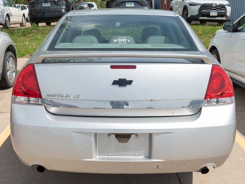 Used 2006 Chevrolet Impala LT FWD image 6