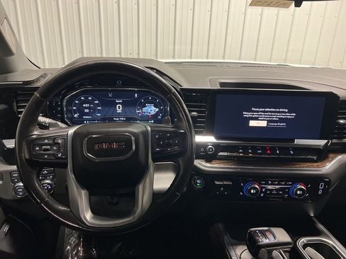 Used 2023 GMC Sierra 1500 Elevation image 13