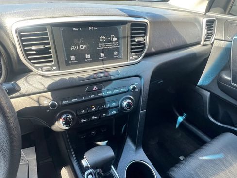 Used 2020 Kia Sportage LX AWD/4WD image 21