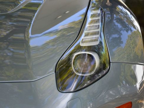 Used 2015 Ferrari California T RWD image 31