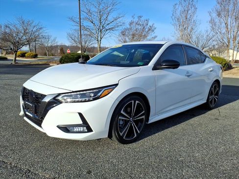 Used 2022 Nissan Sentra SR w/ Trunk Package image 14