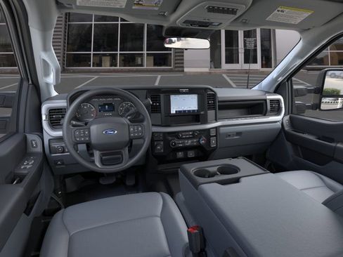 New 2026 Ford F550 4x4 SuperCab Super Duty image 10