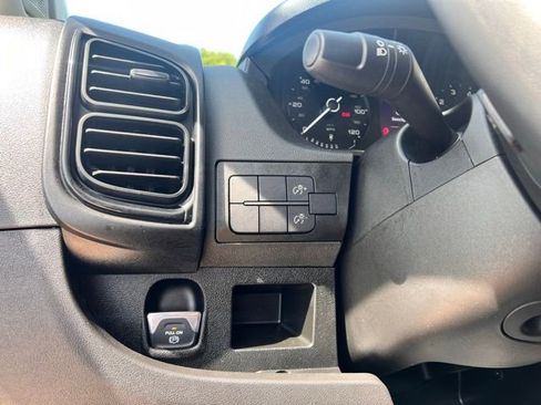 Used 2025 RAM ProMaster 3500 FWD image 23