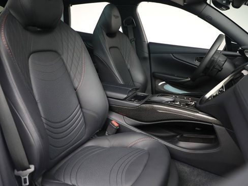 Used 2023 Aston Martin DBX 707 image 27