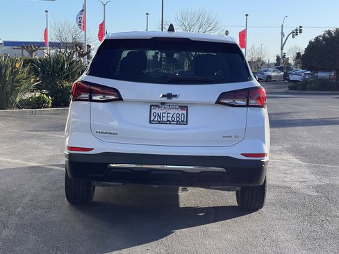 Used 2024 Chevrolet Equinox LT image 12