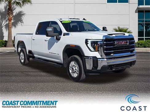 Certified 2024 GMC Sierra 2500 SLE w/ SLE Convenience Package image 3