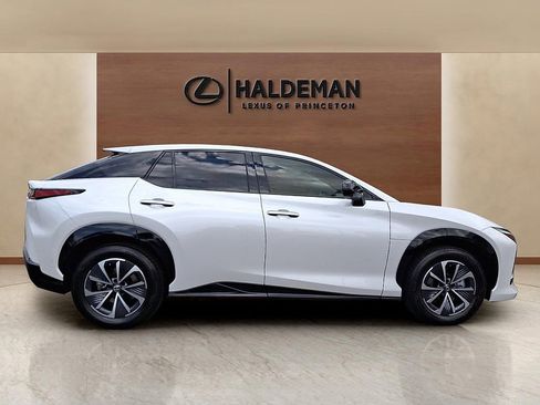 Used 2024 Lexus RZ 450e Premium w/ Technology Package AWD/4WD image 7