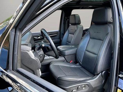 Used 2023 GMC Yukon Denali image 21