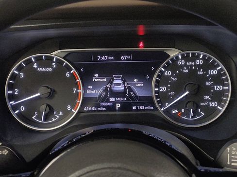 Used 2022 Nissan Rogue SV image 23