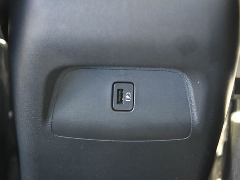 Used 2024 Nissan Sentra SV FWD image 33