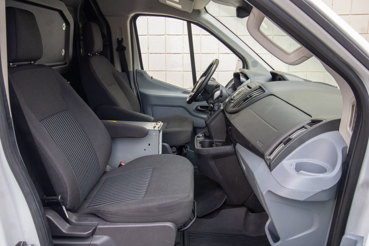 Used 2019 Ford Transit 250 130 Low Roof RWD image 18