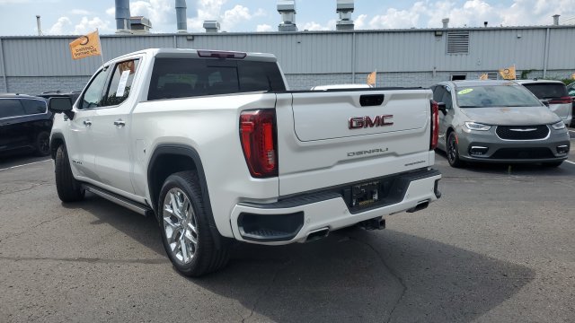 Used 2022 GMC Sierra 1500 Denali w/ Denali Reserve Package AWD/4WD image 2