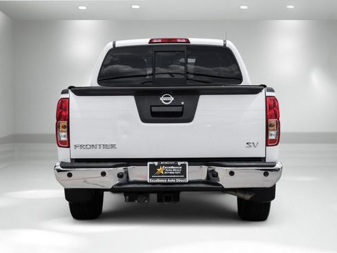 Used 2020 Nissan Frontier SV RWD image 7
