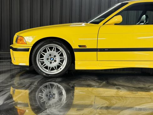 Used 1995 BMW M3 Coupe RWD image 9