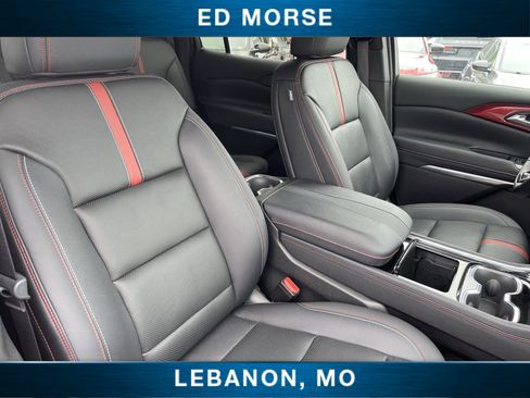 Used 2025 Chevrolet Traverse RS w/ LPO, Floor Liner Package AWD/4WD image 27